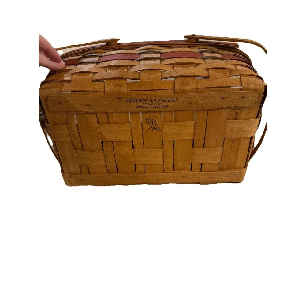 Longaberger 1992 All American Market Basket, Wooden Divider  & Protector‎